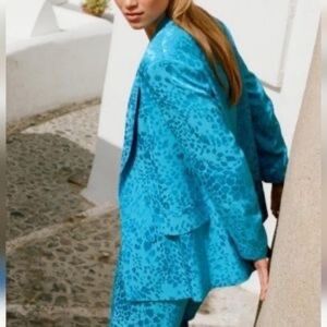 Zara XS blue silky double breasted jacket - animal print